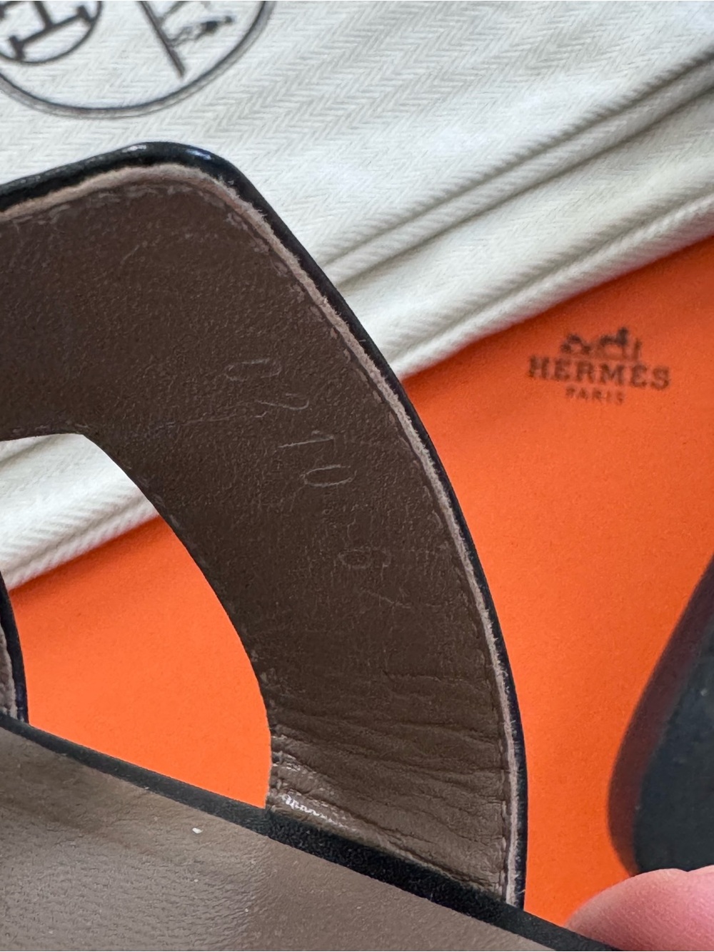 Hermes Black Oran Sandals 34.5 - Picture 5 of 7